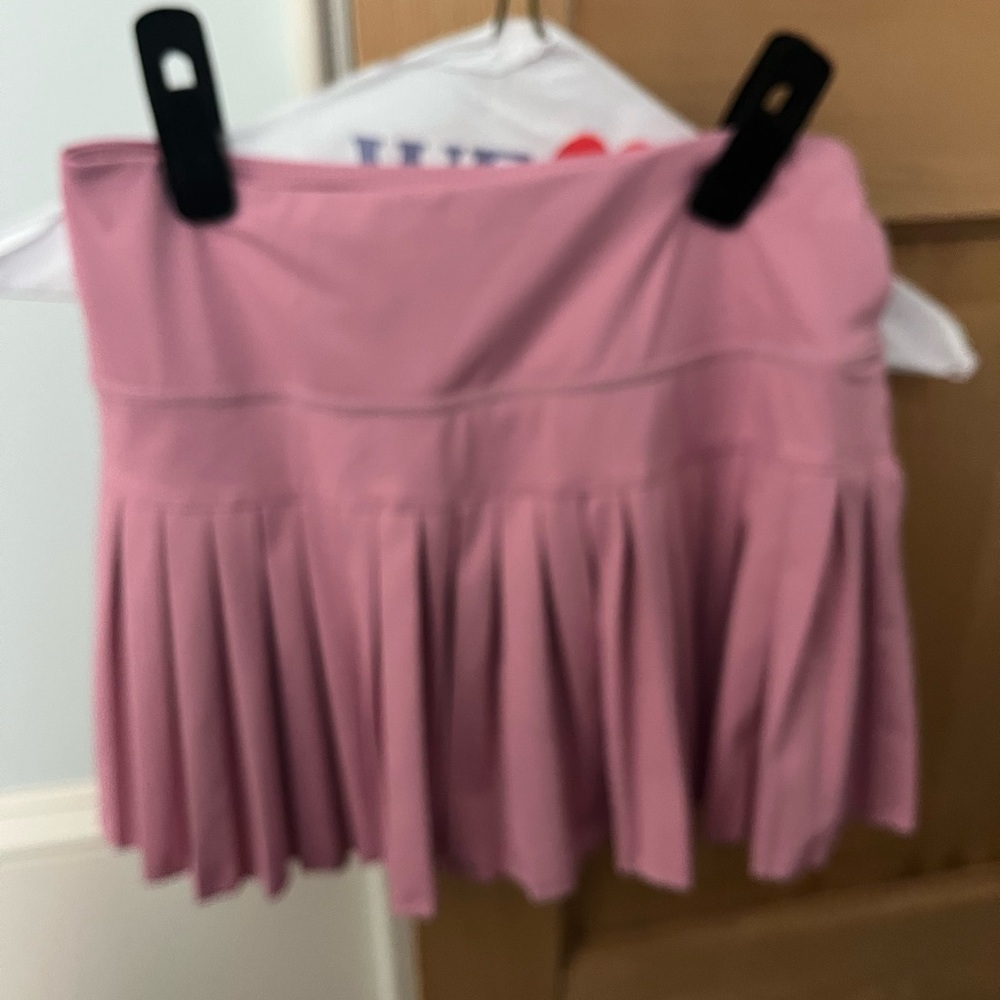 Elegant Pink Mini Skirt